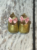 First birthday pink bow and gold glitter shoes, first birthday outfit, first birthday glitter shoes gold, gold and pink ribbon shoes girl